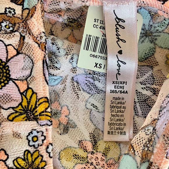 ♥️ VS-Blush Love High-Waist Cheeksters - Picture 3 of 5